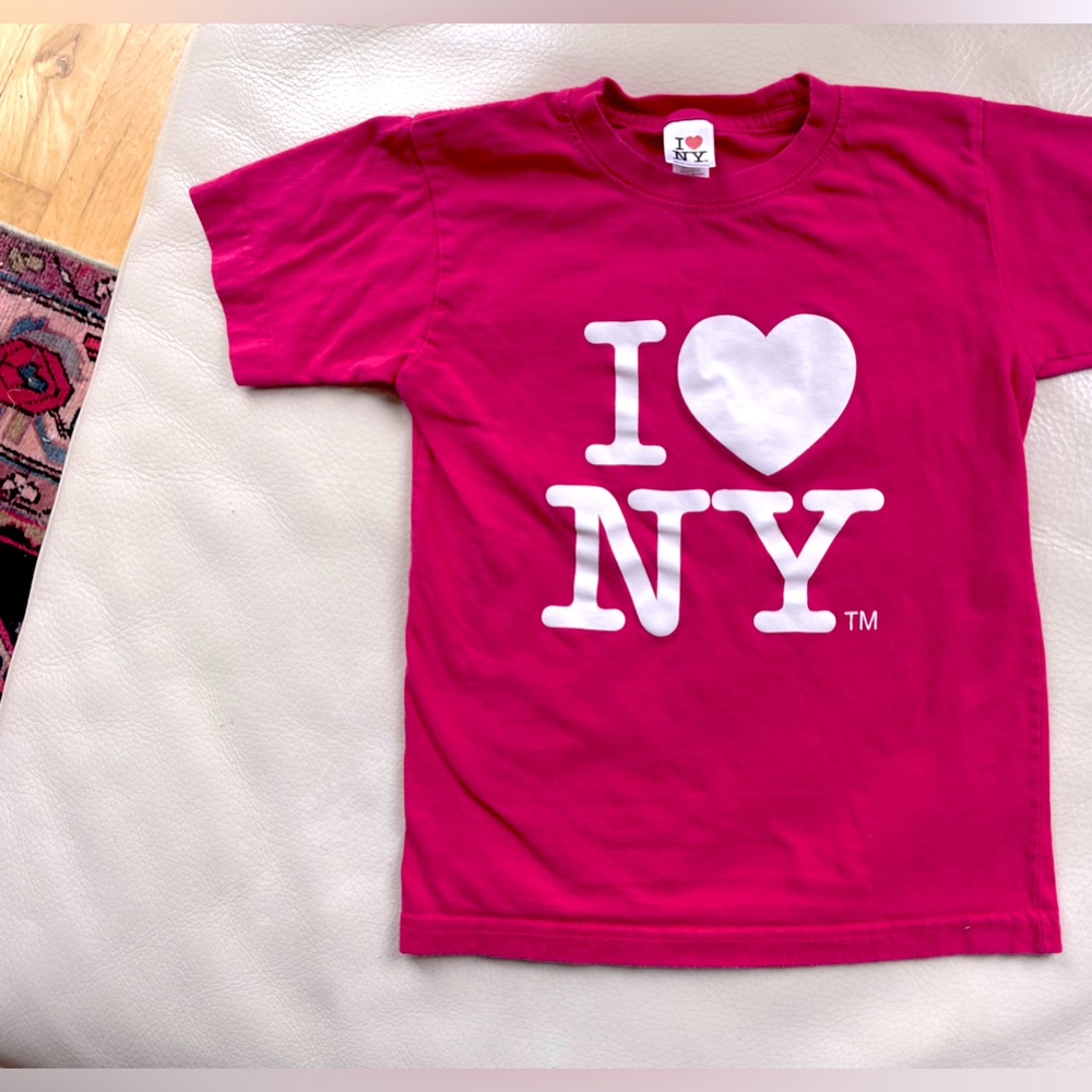 4/$21💥 I ❤️ NY Classic Graphic Tee, Fuchsia Short-Sleeved T-Shirt, 100% Cotton